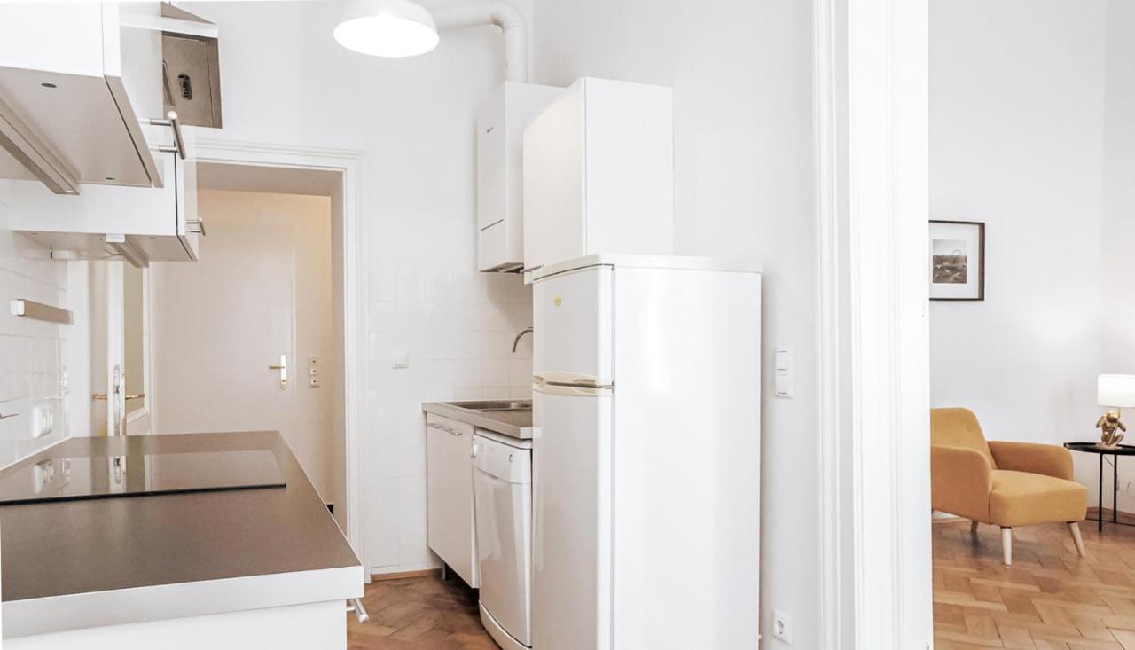 Heymi Apartments Kluckygasse Wina Bagian luar foto