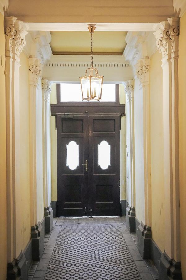 Heymi Apartments Kluckygasse Wina Bagian luar foto