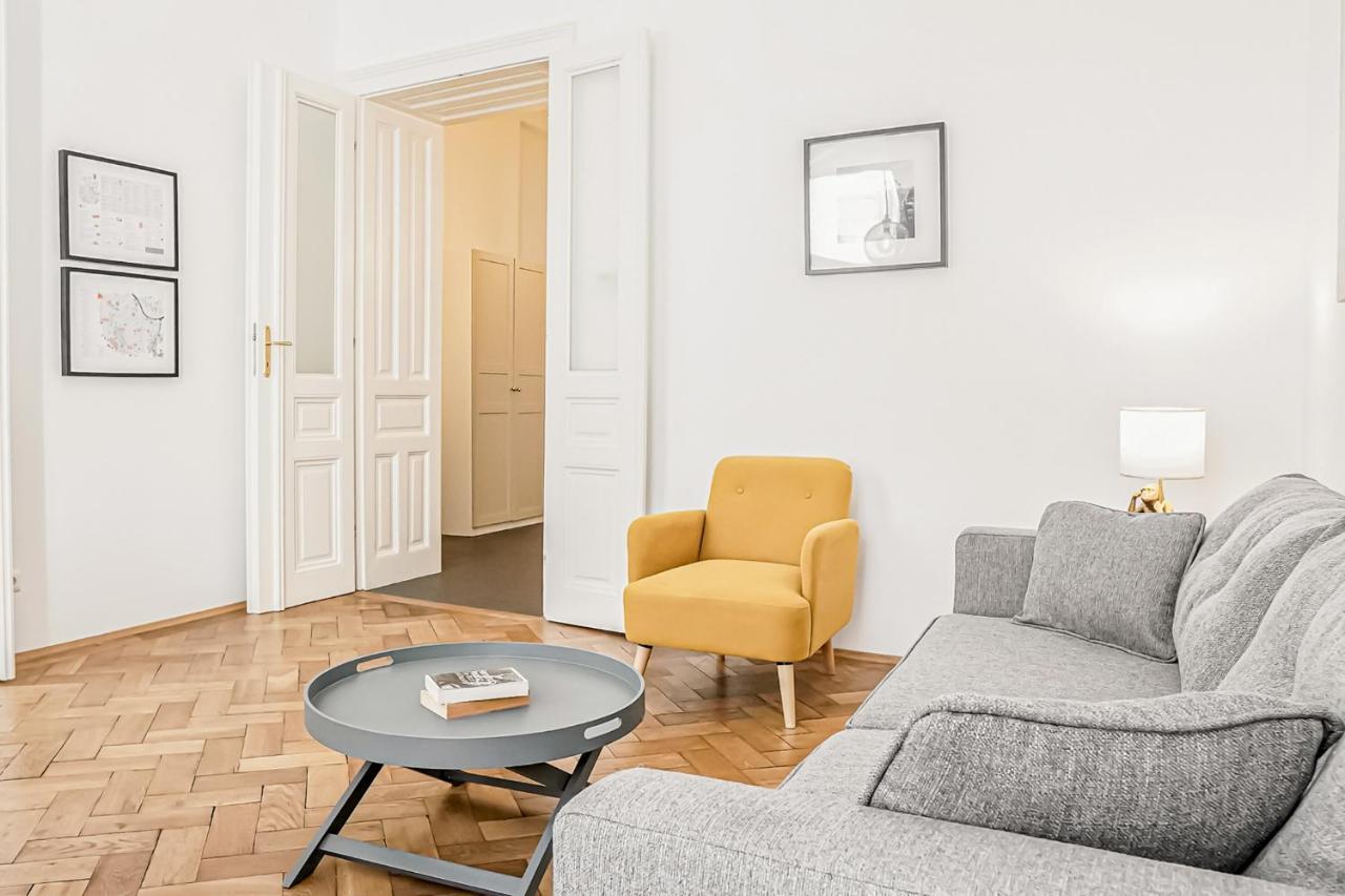 Heymi Apartments Kluckygasse Wina Bagian luar foto